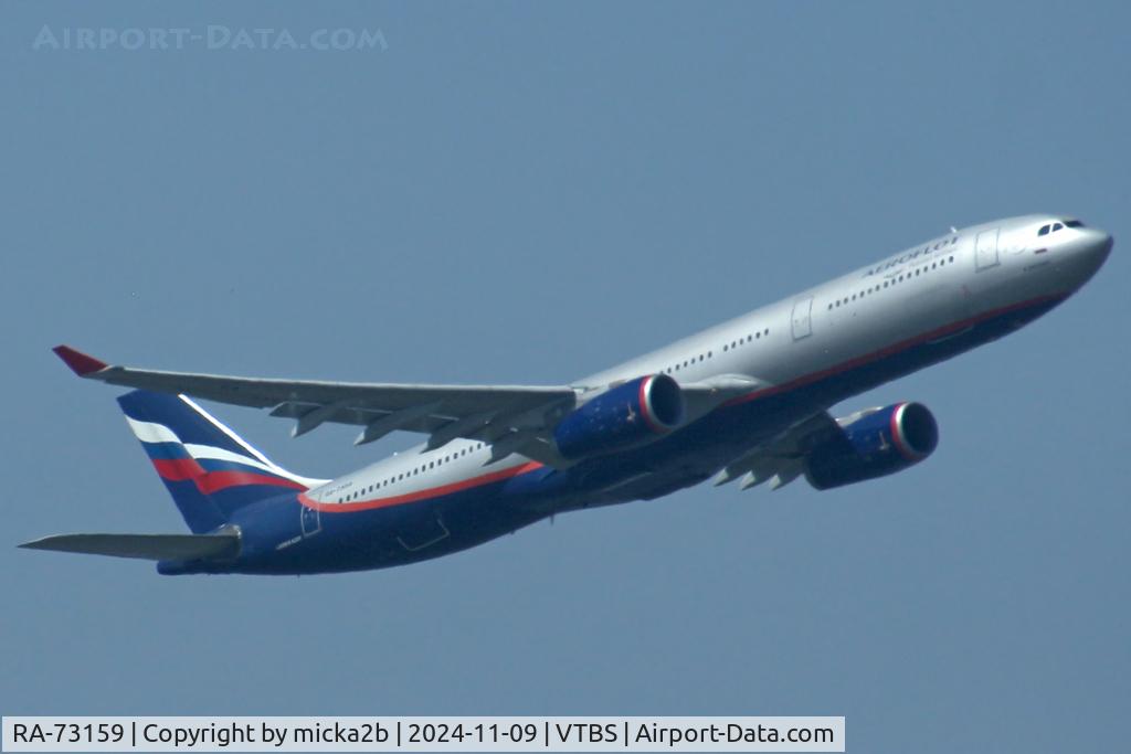 RA-73159, 2012 Airbus A330-343X C/N 1299, Take off