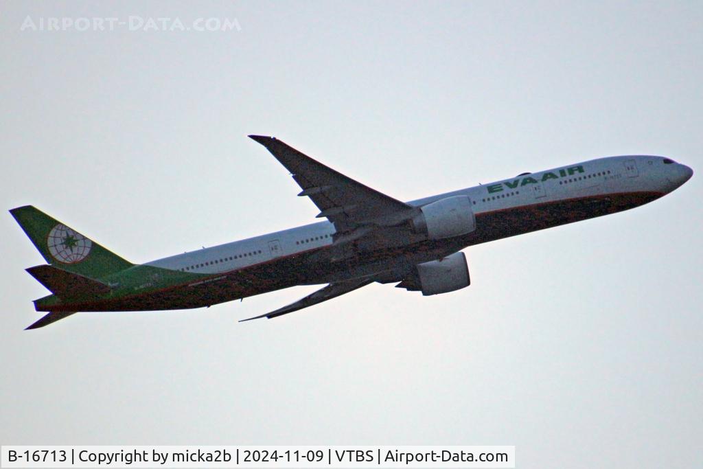 B-16713, 2009 Boeing 777-35E/ER C/N 33756, Take off