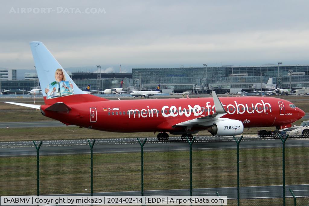 D-ABMV, 2013 Boeing 737-86J C/N 37785, Taxiing