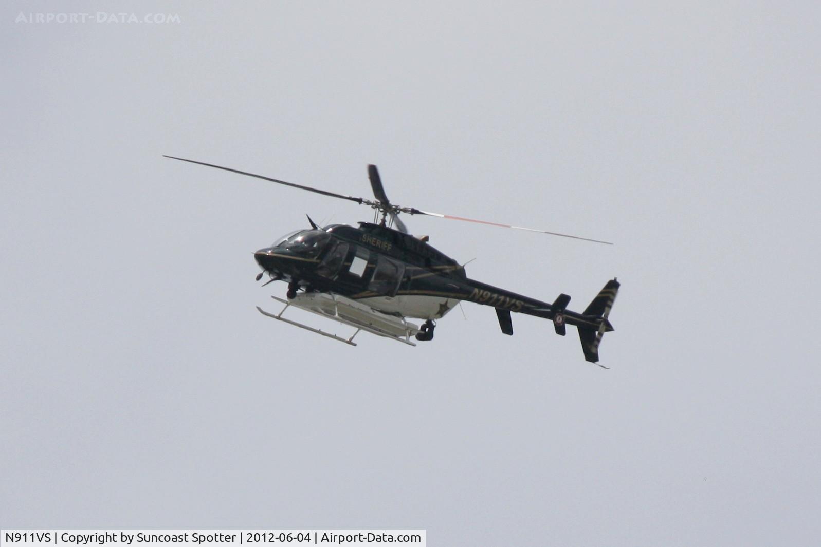 N911VS, 2005 Bell 407 C/N 53650, Air One flies over Sarasota