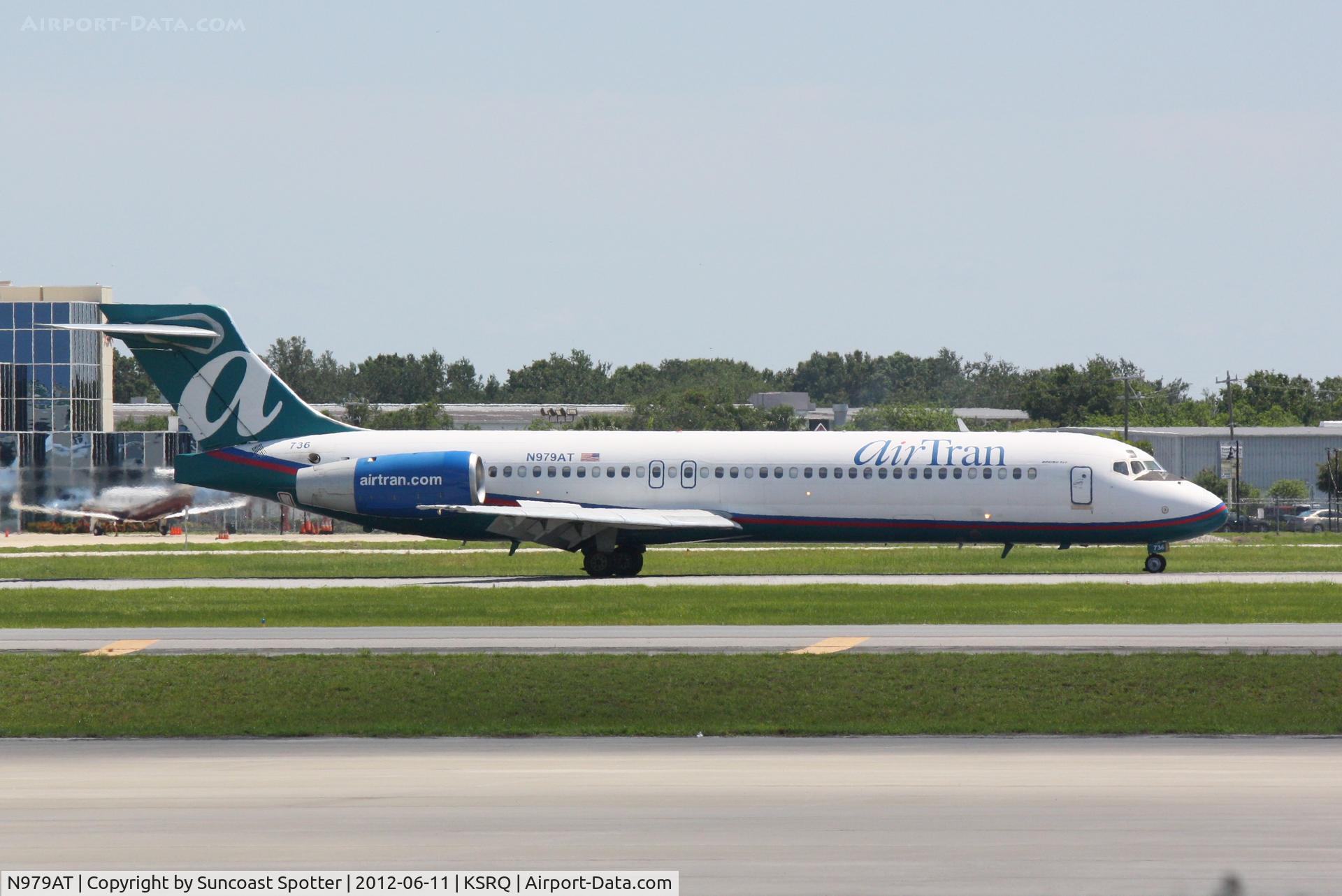 N979AT, 2002 Boeing 717-200 C/N 55038, AirTran Flight 296 arrives on Runway 14 at Sarasota-Bradenton International Airport following a flight from Hartsfield-Jackson Atlanta International Airport