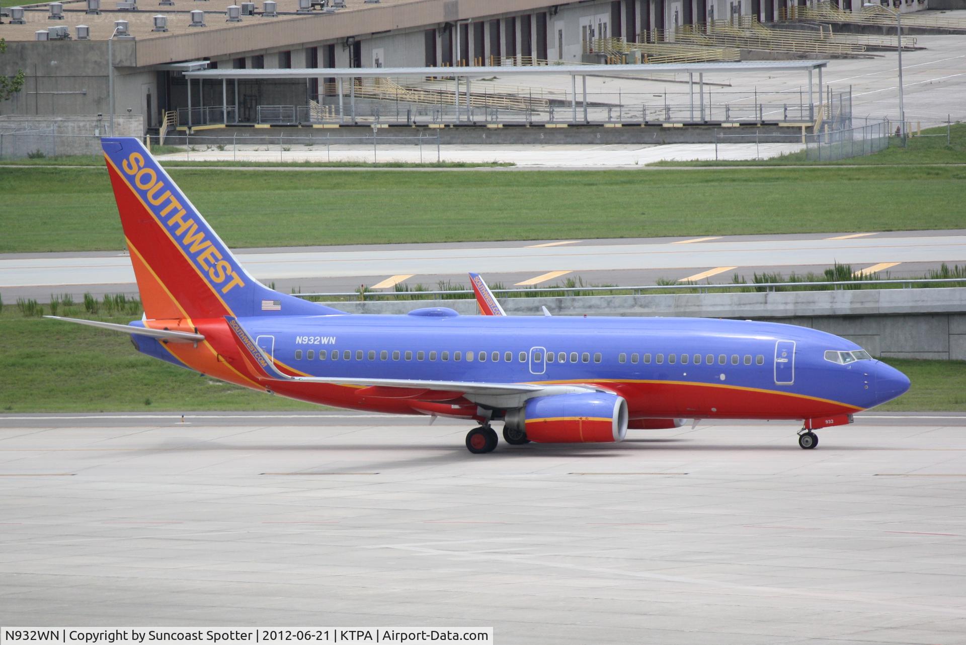 N932WN, 2009 Boeing 737-7H4 C/N 36639, Southwest Flight 3939 arrives at Tampa International Airport following a flight from San Antonio International Airport