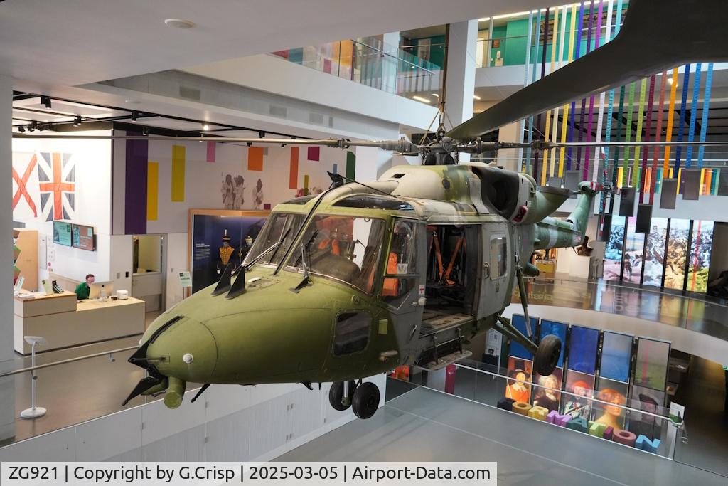 ZG921, 1992 Westland Lynx AH.9A C/N 360, On display at the National Army Museum, London, UK