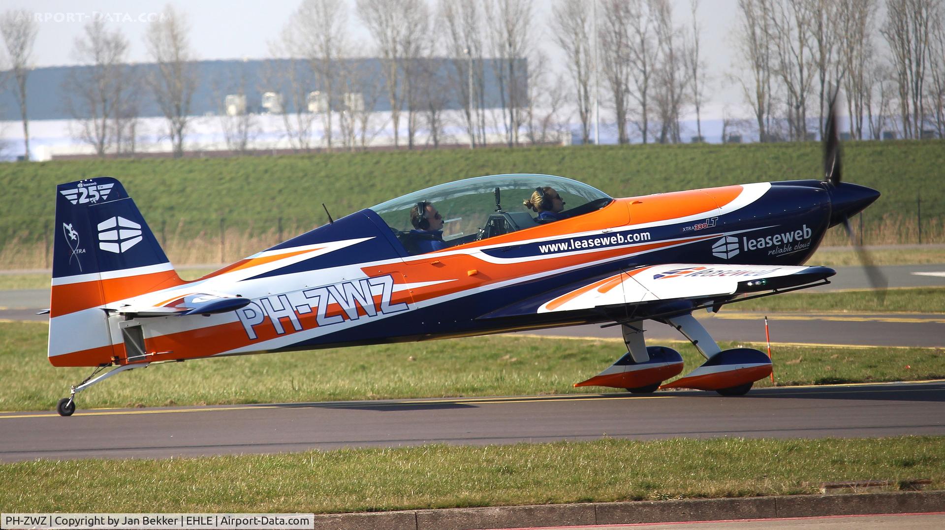 PH-ZWZ, 2011 Extra EA-300LT C/N 40650E, Lelystad Airport