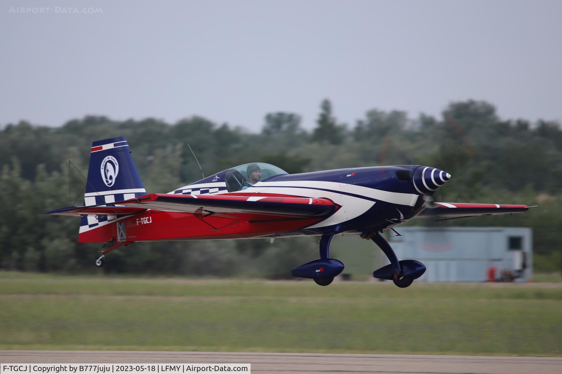 F-TGCJ, Extra EA-330SC C/N 05, at Salon-de-Provence