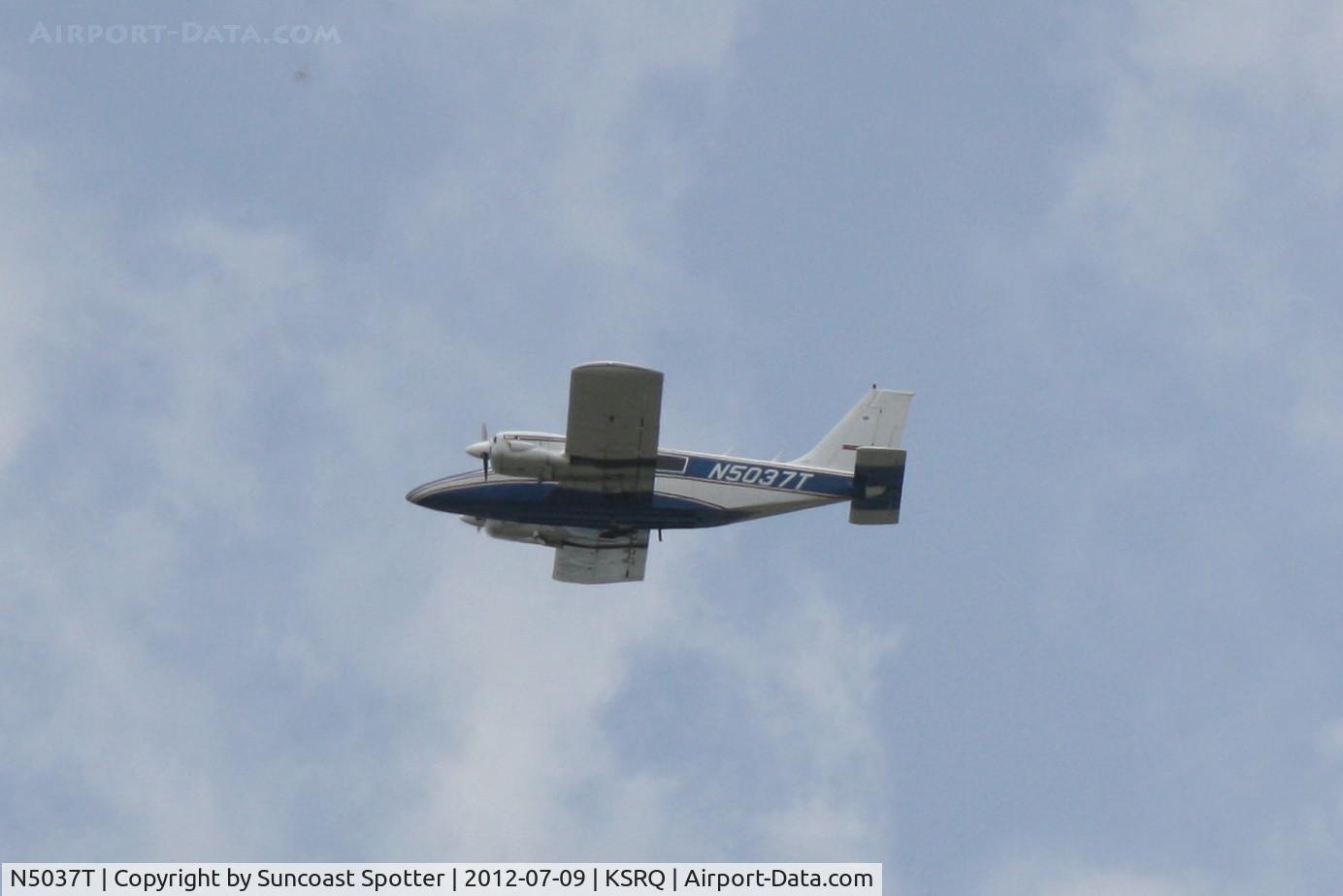 N5037T, 1972 Piper PA-34-200 C/N 34-7250205, Piper Seneca departs SRQ