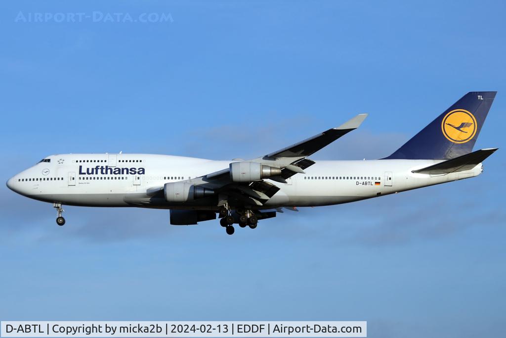D-ABTL, 2002 Boeing 747-430 C/N 29872, Landing