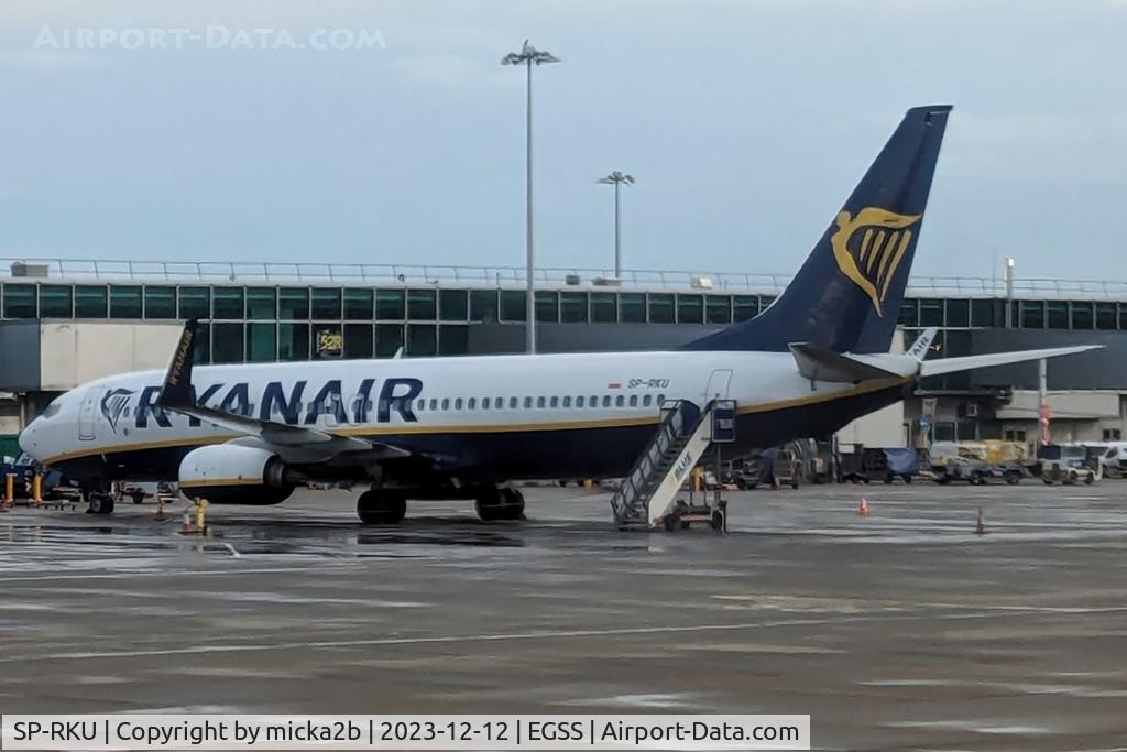 SP-RKU, 2017 Boeing 737-8AS(WL) C/N 44806, Parked