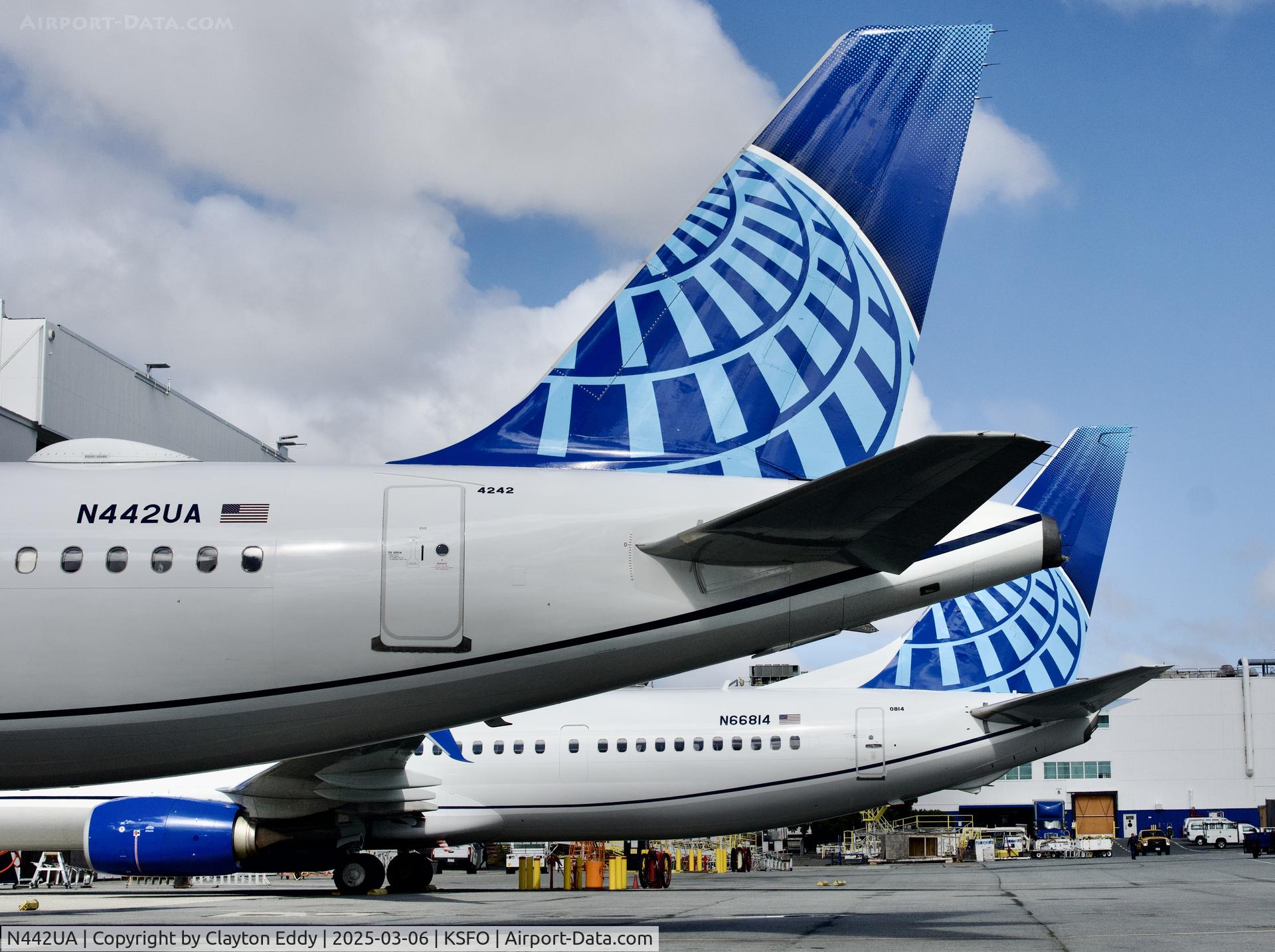 N442UA, 1998 Airbus A320-232 C/N 780, SFO 2025