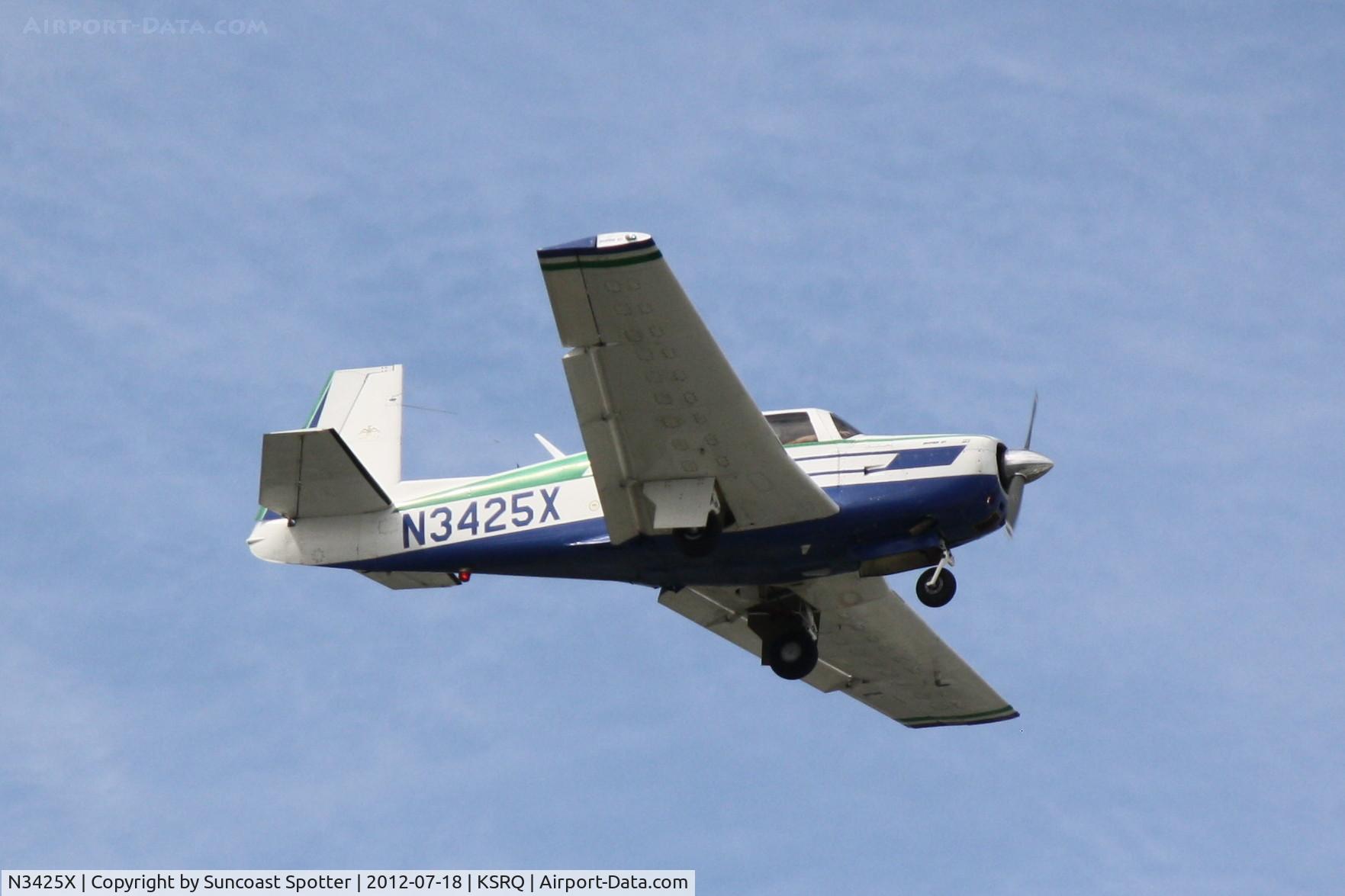 N3425X, 1966 Mooney M20E C/N 1121, Mooney M-20  on approach to Runway 32 at Sarasota-Bradenton International Airport