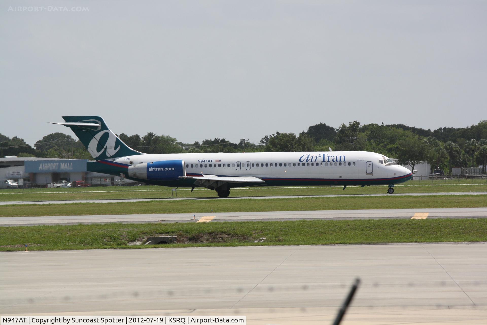 N947AT, 1999 Boeing 717-200 C/N 55010, AirTran Flight 296 arrives at Sarasota-Bradenton International Airport following a flight from Hartsfield-Jackson Atlanta International Airport