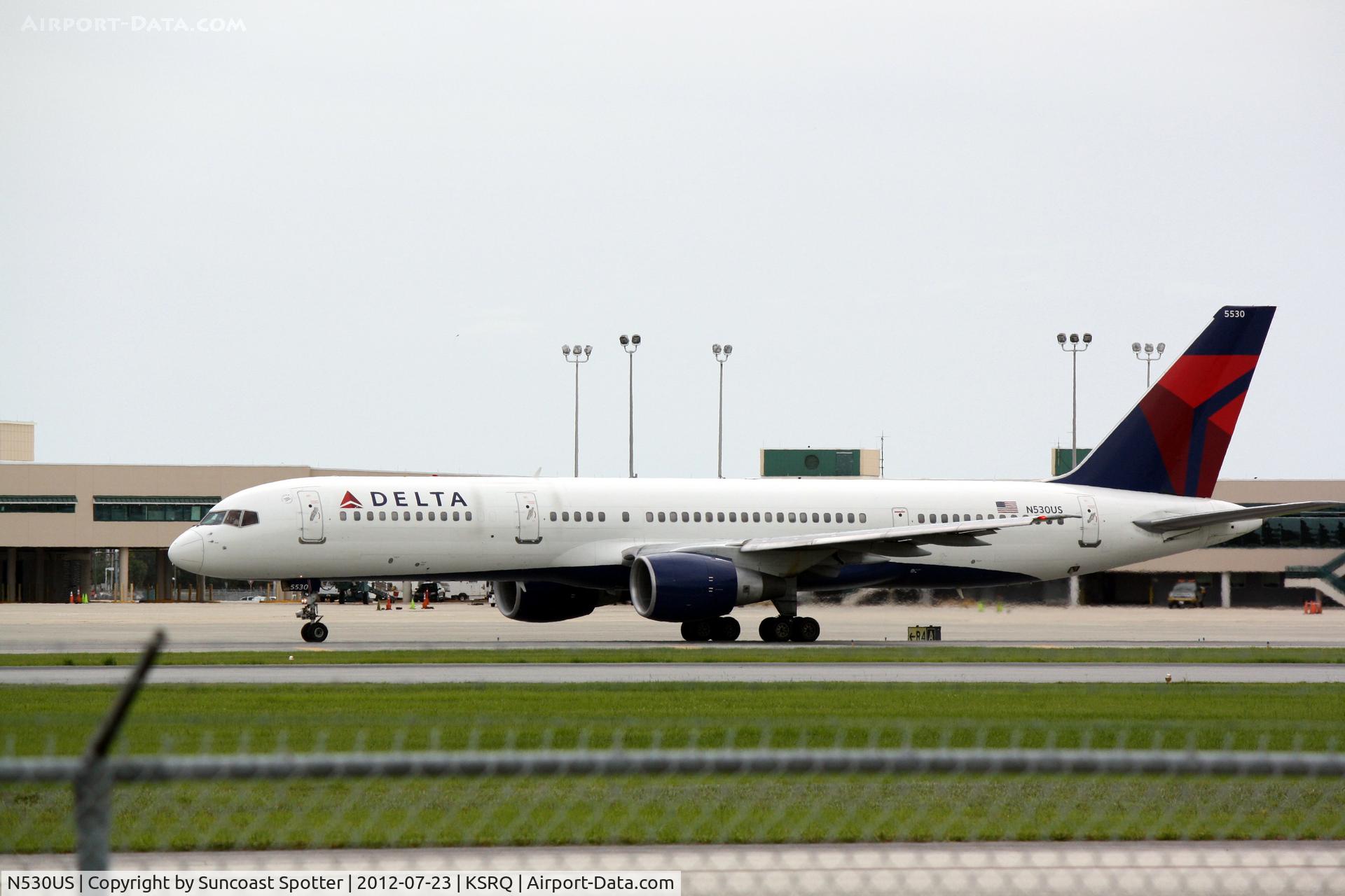 N530US, 1988 Boeing 757-251 C/N 23845, Delta Flight 1297 taxis for departure at Sarasota-Bradenton International Airport