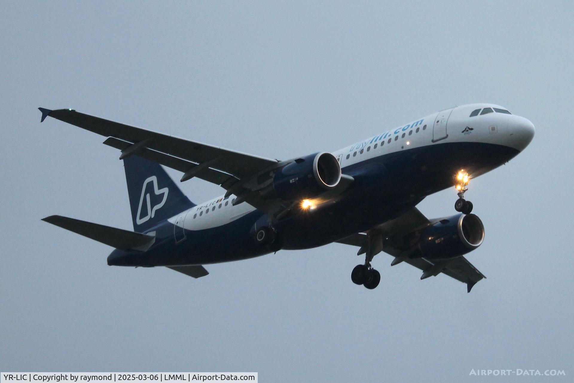 YR-LIC, Airbus 319-112 C/N 3689, A319 YR-LIC Fly Lili