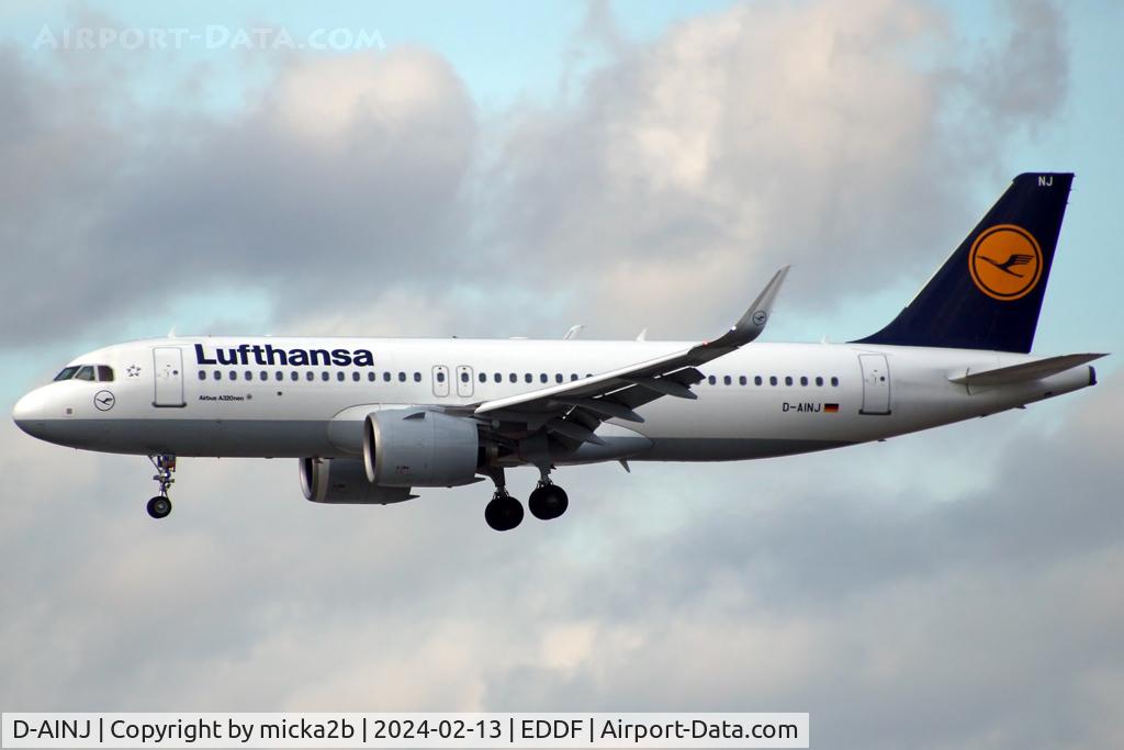D-AINJ, 2017 Airbus A320-271N C/N 7735, Landing
