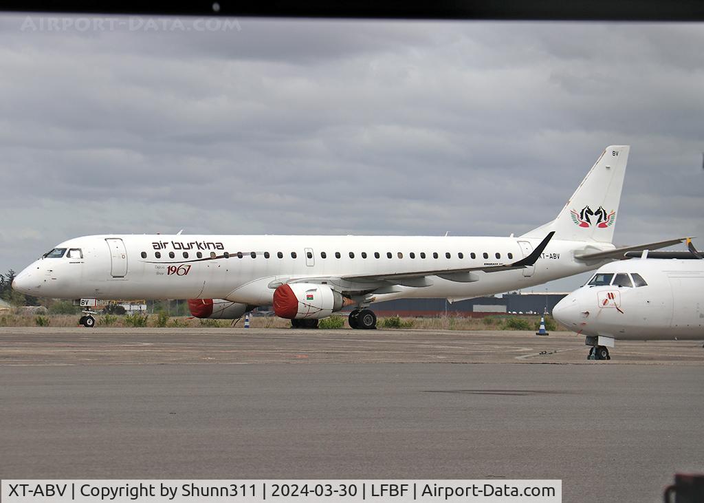 XT-ABV, 2007 Embraer 195LR (ERJ-190-200LR) C/N 19000067, Parked @LFBF after returned to lessor