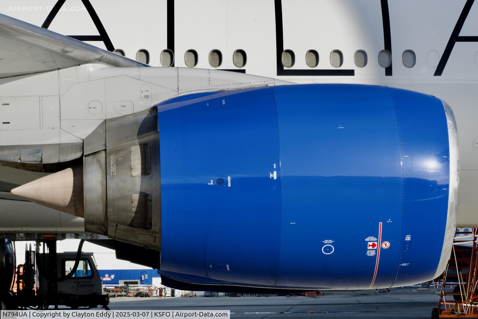 N794UA, 1997 Boeing 777-222 C/N 26953, SFO 2025