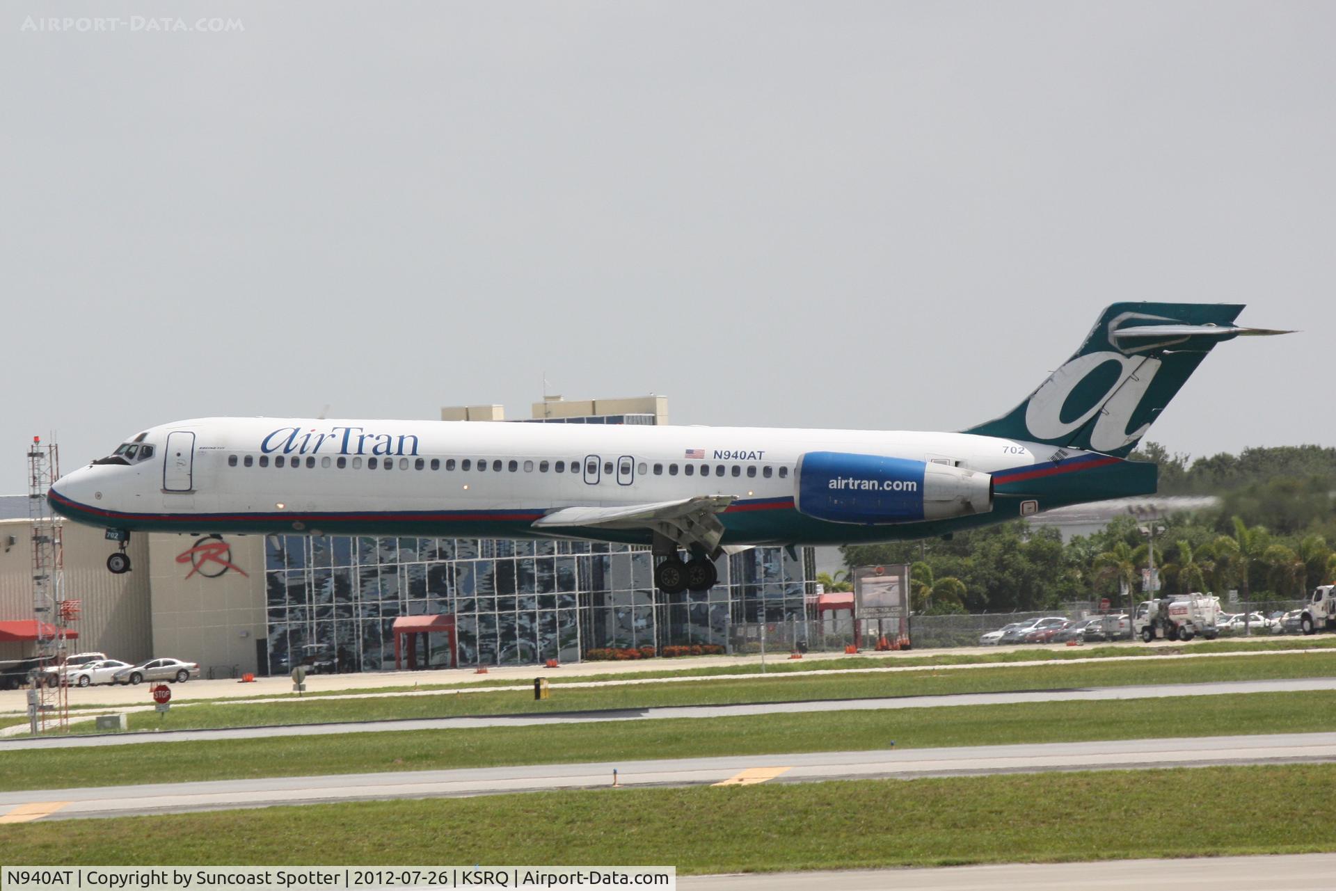 N940AT, 1999 Boeing 717-2BD C/N 55004, AirTran Flight 296 arrives at Sarasota-Bradenton International Airport following a flight from Hartsfield-Jackson International Airport