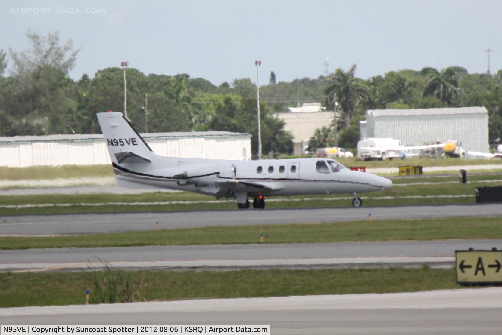 N95VE, 1975 Cessna 500 C/N 500-0197, Cessna 500 Citation 1 arrives at Sarasota-Bradenton International Airport following a flight from Davenport Municipal Airport