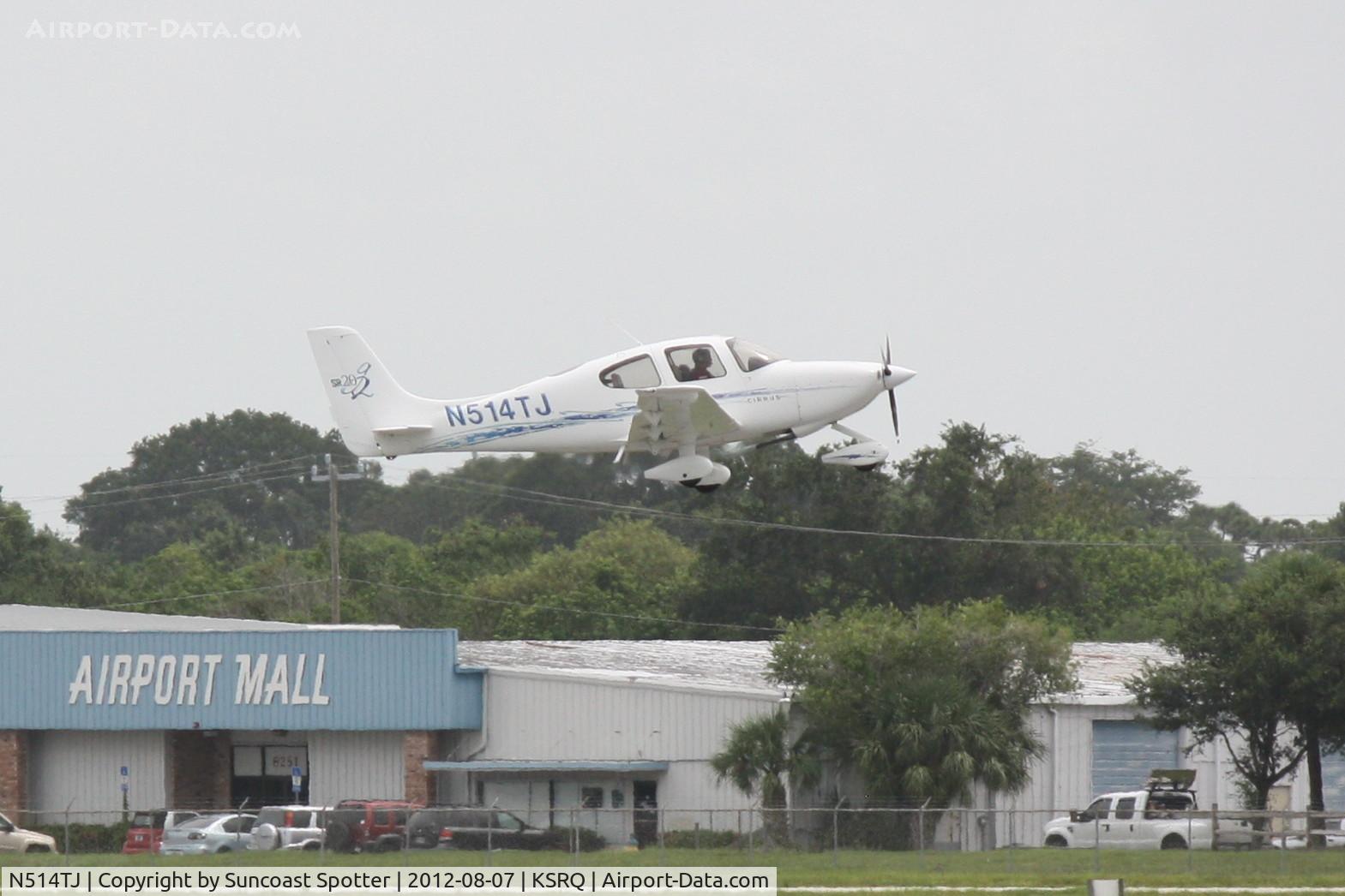N514TJ, 2006 Cirrus SR20 C/N 1617, Cirrus SR-20 departs Sarasota-Bradenton International Airport enroute to Florida Keys-Marathon Airport