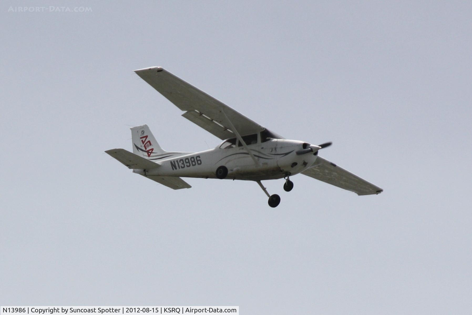 N13986, 2008 Cessna 172R C/N 17281503, Cessna Skyhawk on approach to Sarasota-Bradenton International Airport