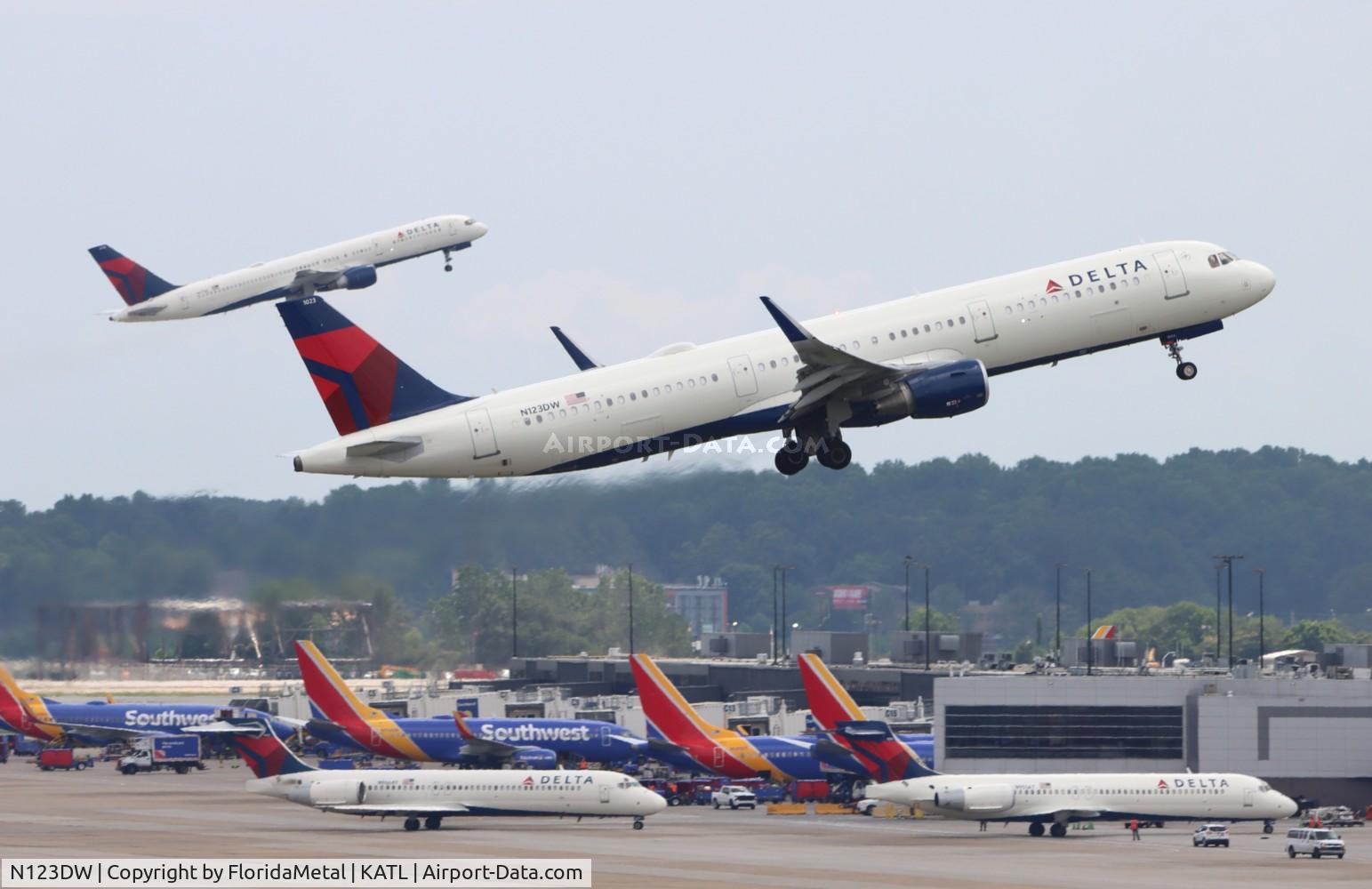 N123DW, 2021 Airbus A321-211 C/N 10234, DAL A321 zx atl-las   DAL 757 heading to ric 