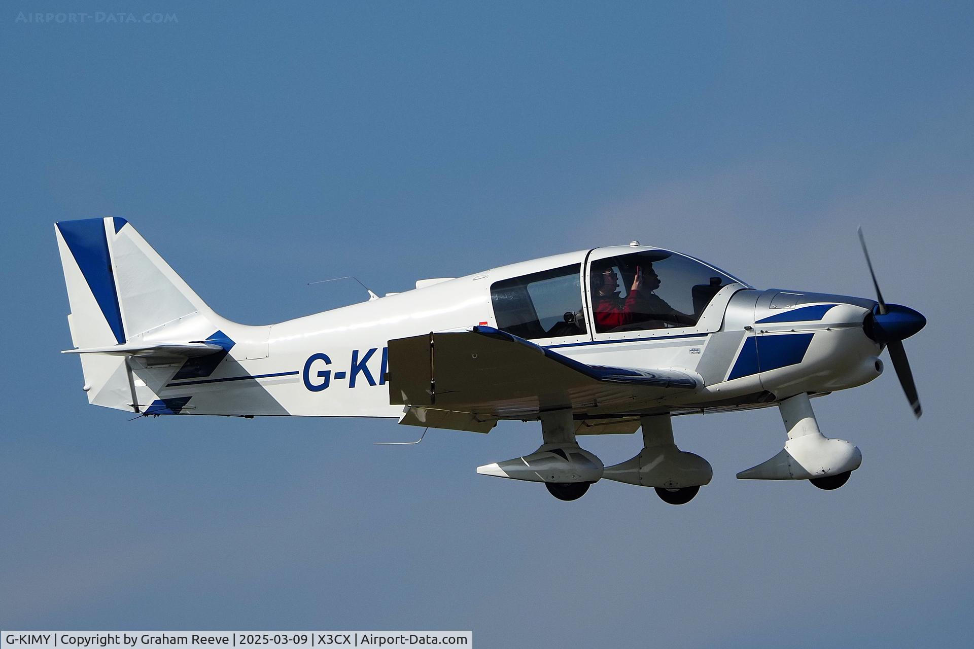 G-KIMY, 1980 Robin DR-400-140B Major C/N 1401, Landing at Northrepps.
