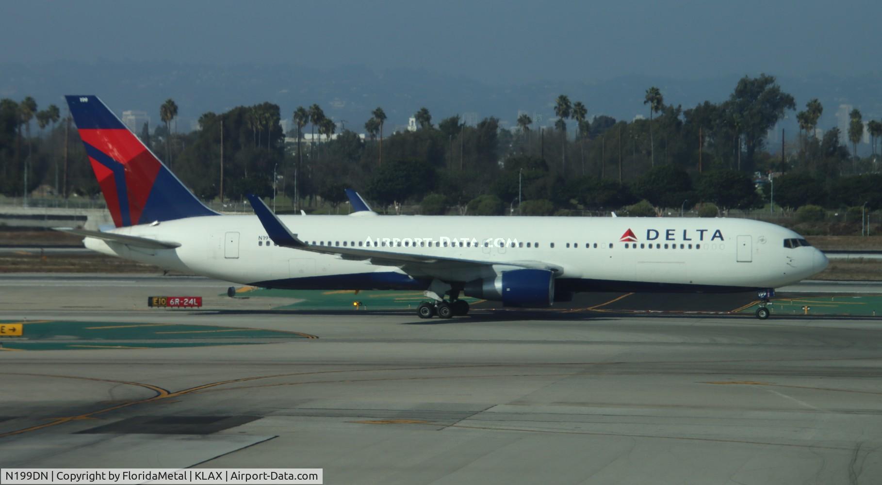N199DN, 1998 Boeing 767-332/ER C/N 28456, DAL 763 zx jfk-lax