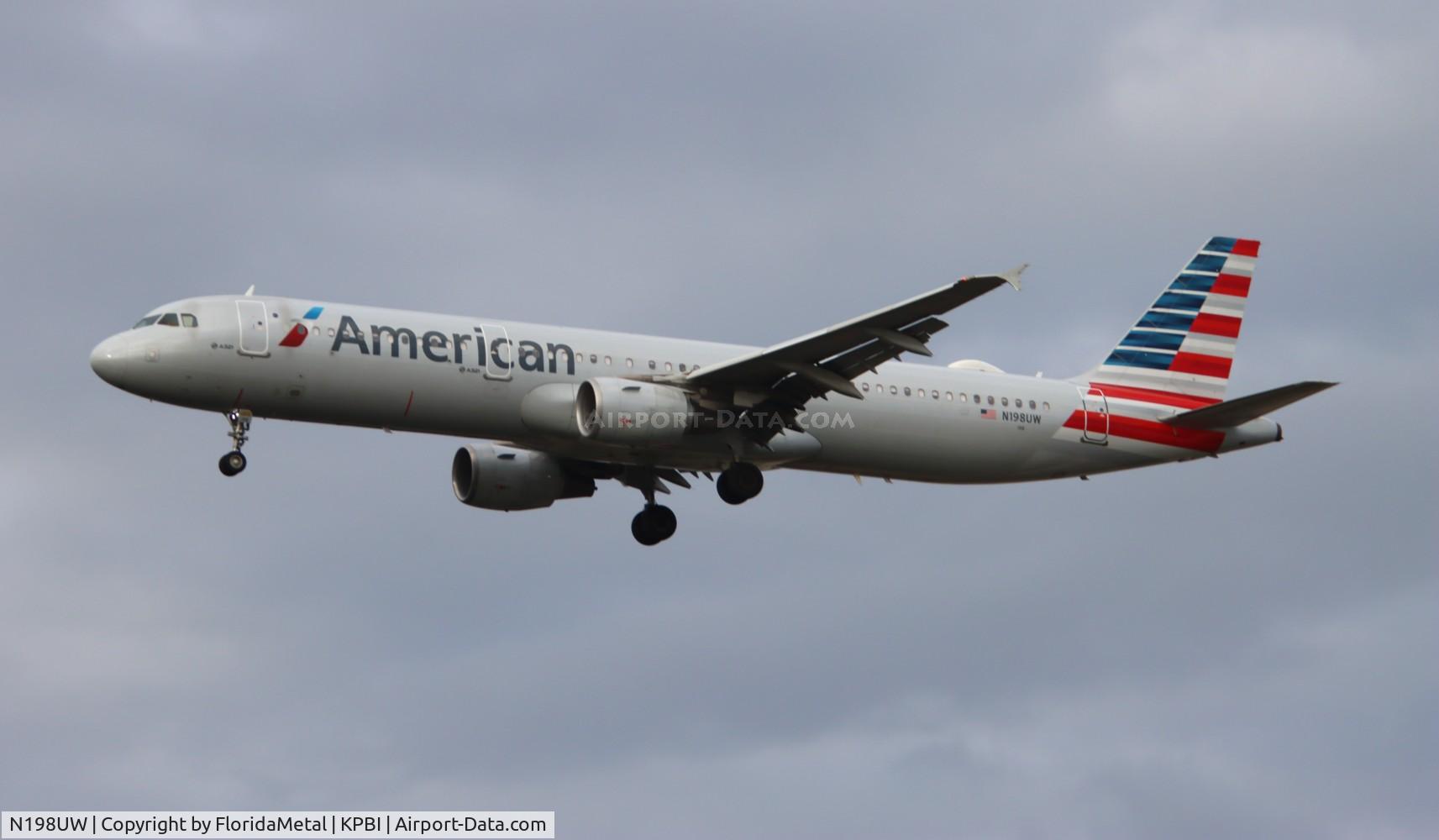 N198UW, 2013 Airbus A321-211 C/N 5444, AAL A321 zx clt-pbi