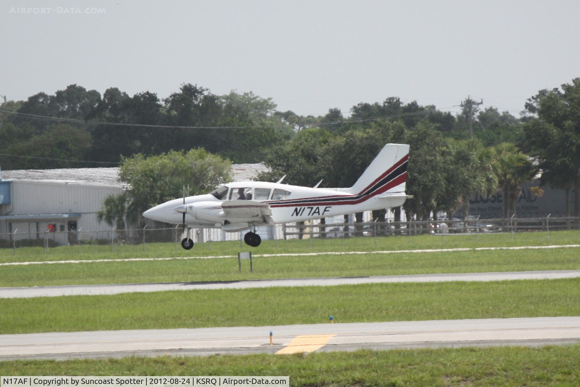 N17AF, 1973 Piper PA-23-250 C/N 27-7405291, Piper Aztec arrives at Sarasota-Bradenton International Airport