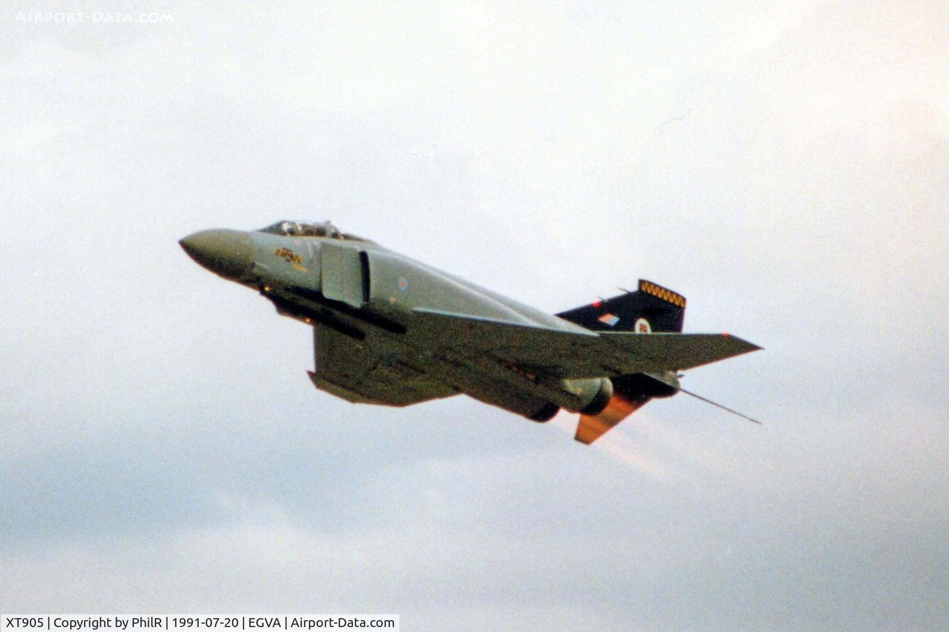XT905, 1968 McDonnell Douglas Phantom FGR2 C/N 2636/0015, XT905 1968 McD F-4 Phantom FGR2 RAF IAT