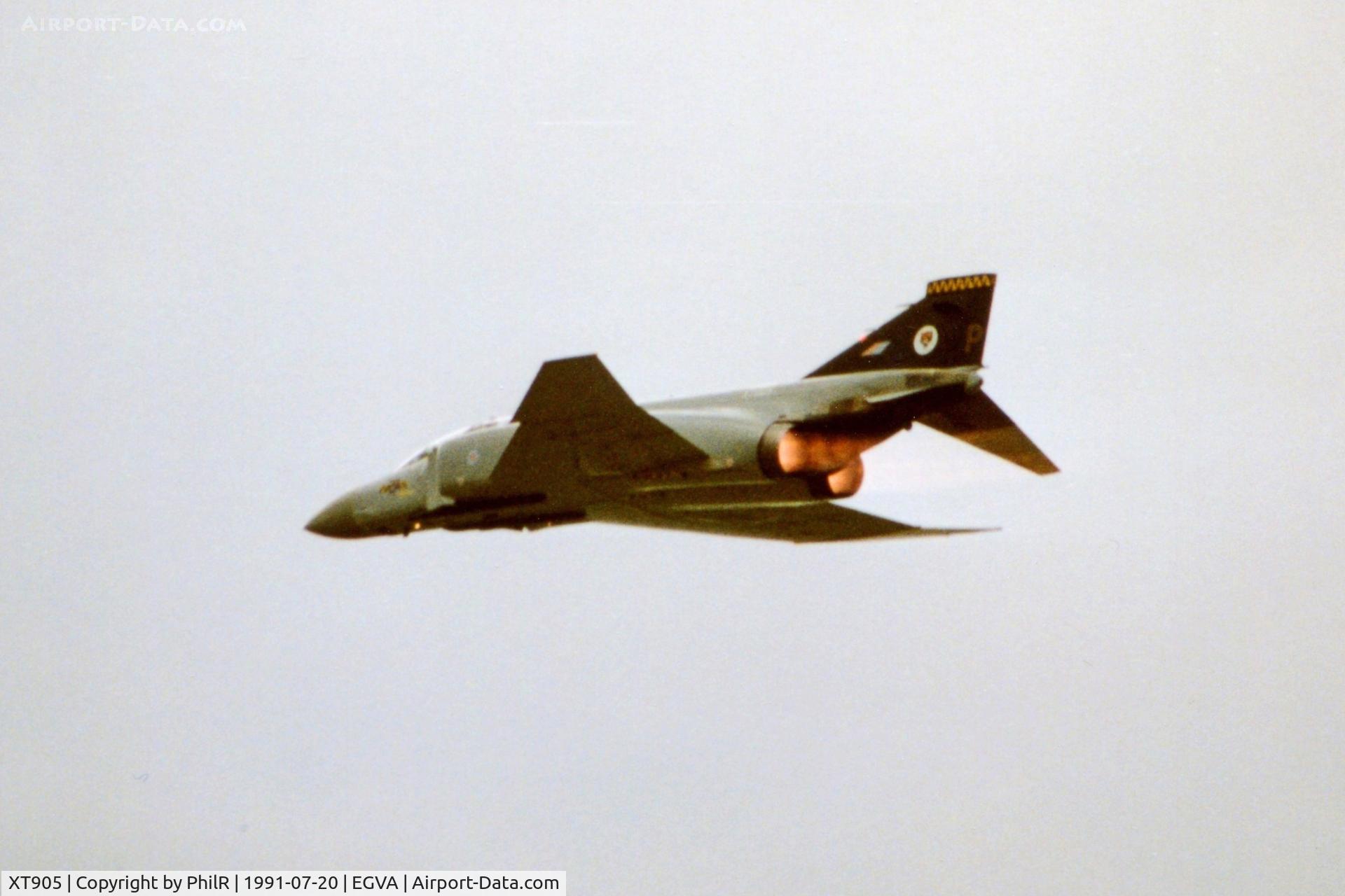 XT905, 1968 McDonnell Douglas Phantom FGR2 C/N 2636/0015, XT905 1968 McD F-4 Phantom FGR2 RAF IAT