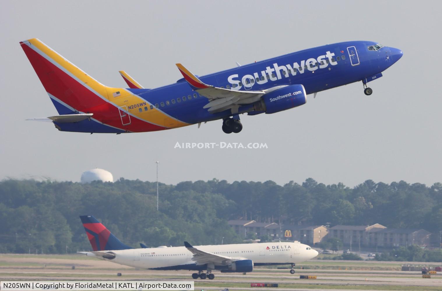 N205WN, 2005 Boeing 737-7H4 C/N 34010, SWA 737 zx atl-bwi