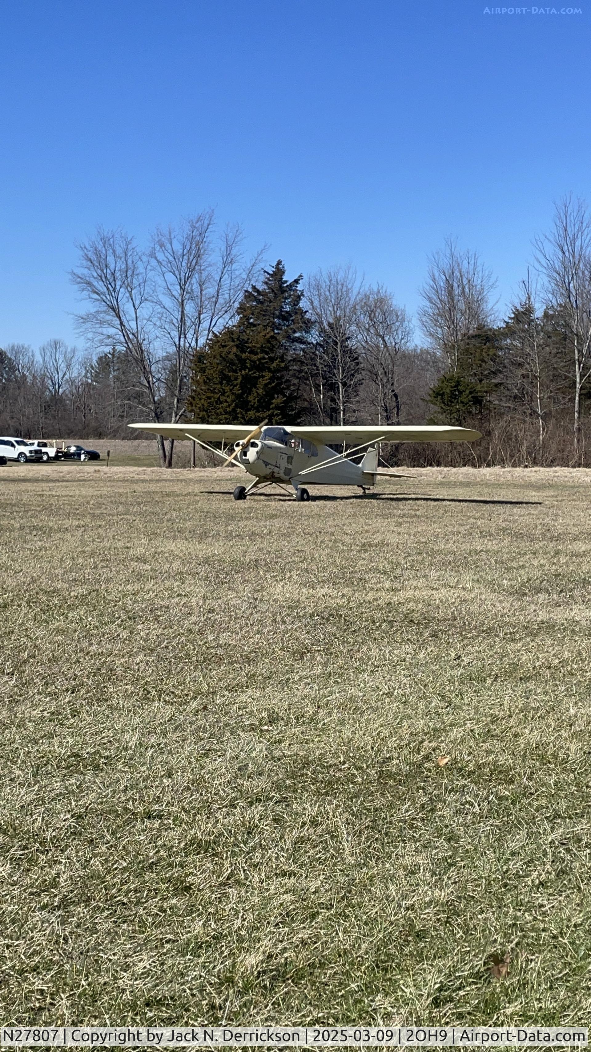 N27807, 1940 Piper J4 C/N 4-1023, Nice day at CCSC