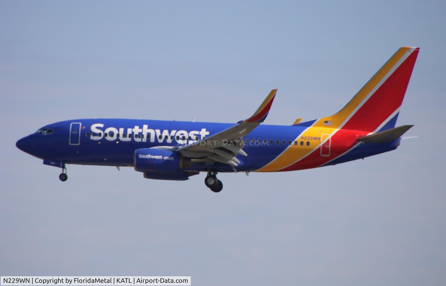 N229WN, 2006 Boeing 737-7H4 C/N 32498, SWA 737 zx okc-atl