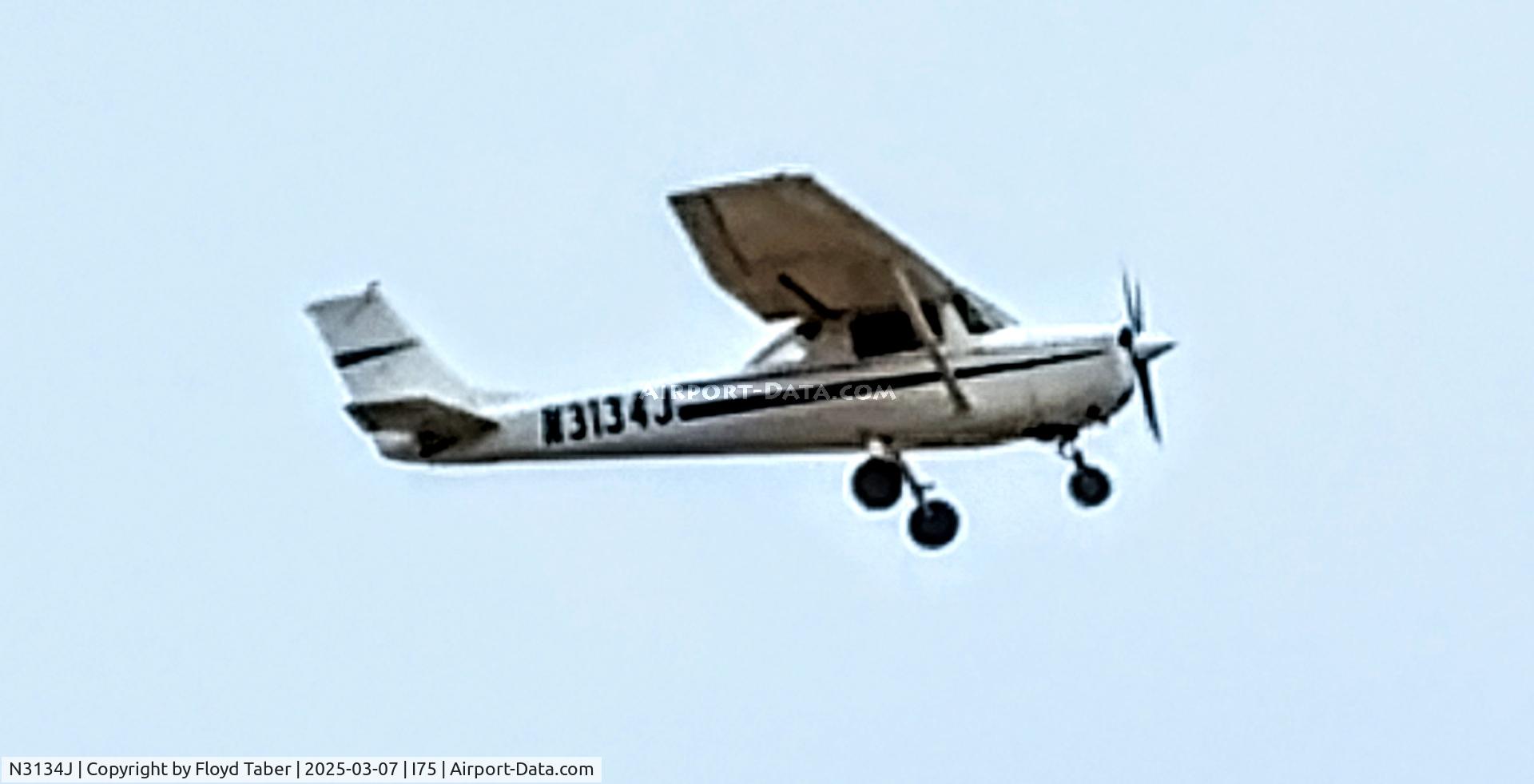 N3134J, 1966 Cessna 150G C/N 15065834, Future Flyers of Iowa out doing lessons with a new student