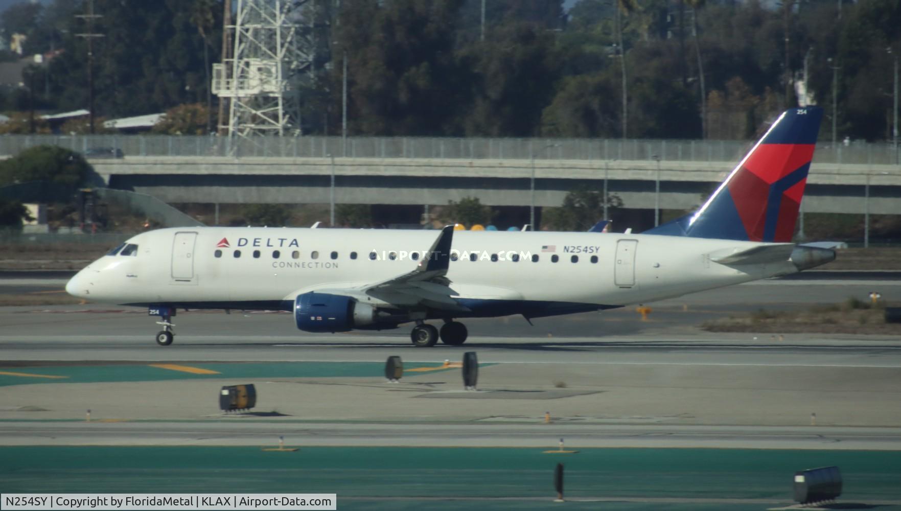 N254SY, 2016 Embraer 175LR (ERJ-170-200LR) C/N 17000621, SKW/DAL E175 zx lax-sjc