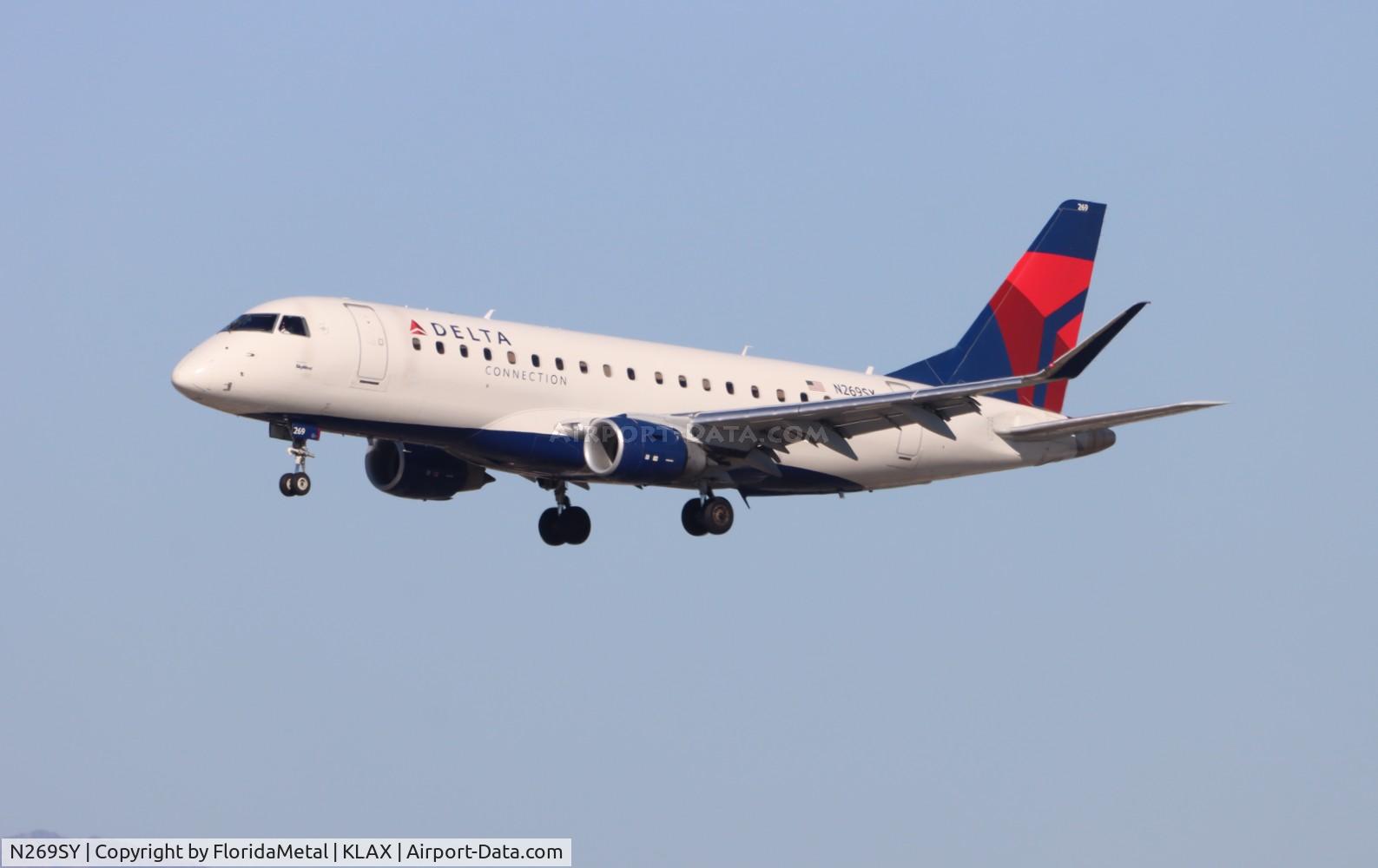 N269SY, 2018 Embraer 175LR (ERJ-170-200LR) C/N 17000727, SKW/DAL E175 zx rno-lax