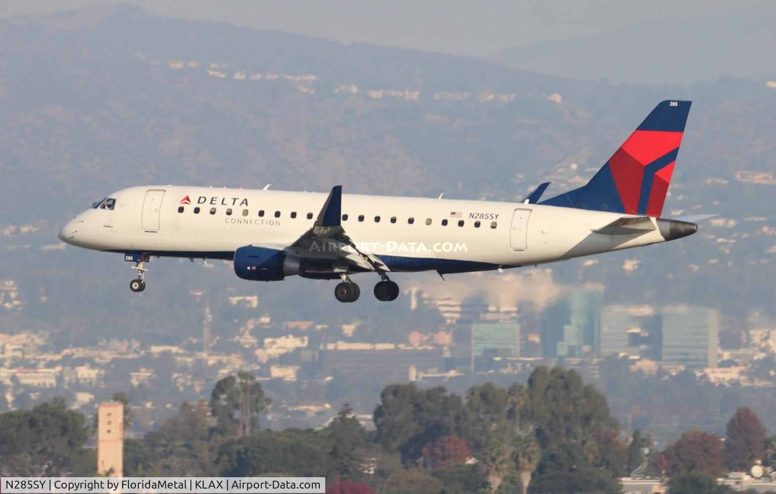 N285SY, 2018 Embraer ERJ-175LL (ERJ-170-200LL) C/N 17000751, SKW/DAL E175 zx boi-lax