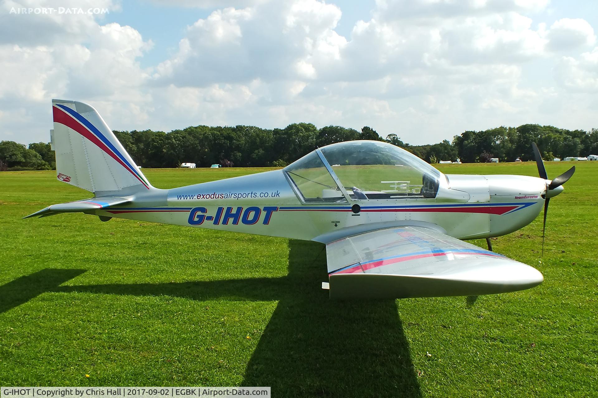 G-IHOT, 2004 Cosmik EV-97 TeamEurostar UK C/N 2007, LAA Rally 2017, Sywell