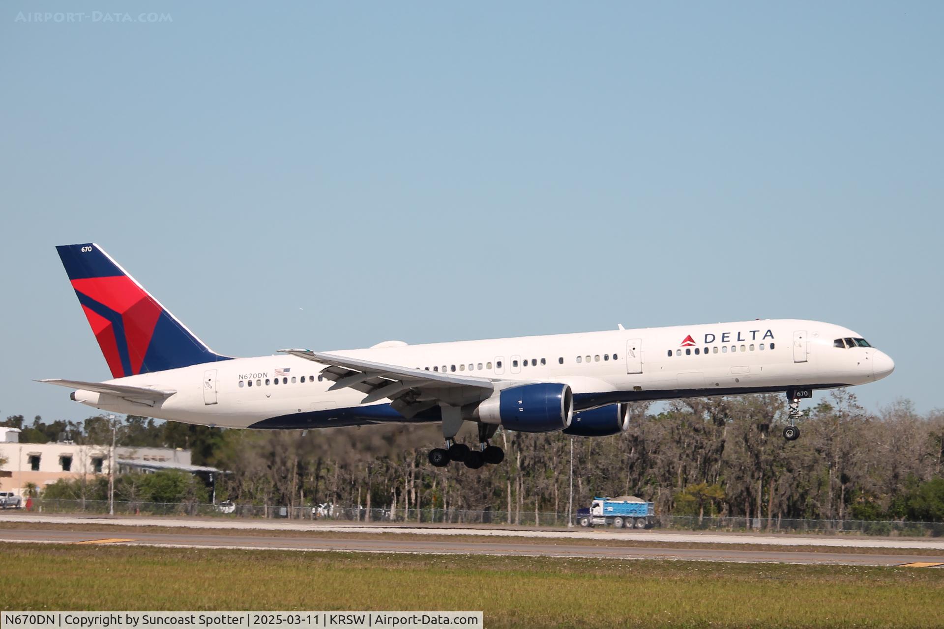 N670DN, 1992 Boeing 757-232 C/N 25331, Delta Flight 1153 arrives at Southwest Florida International Airport following flight from Hartsfield-Jackson Atlanta International Airport