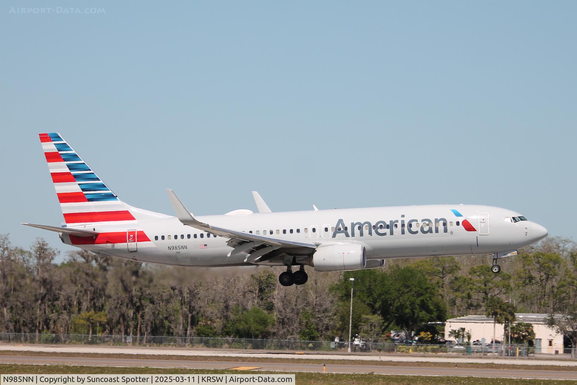 N985NN, 2016 Boeing 737-823 C/N 31233, American Flight 1656 arrives at Southwest Florida International Airport following flight from Dallas/Fort Worth International Airport
