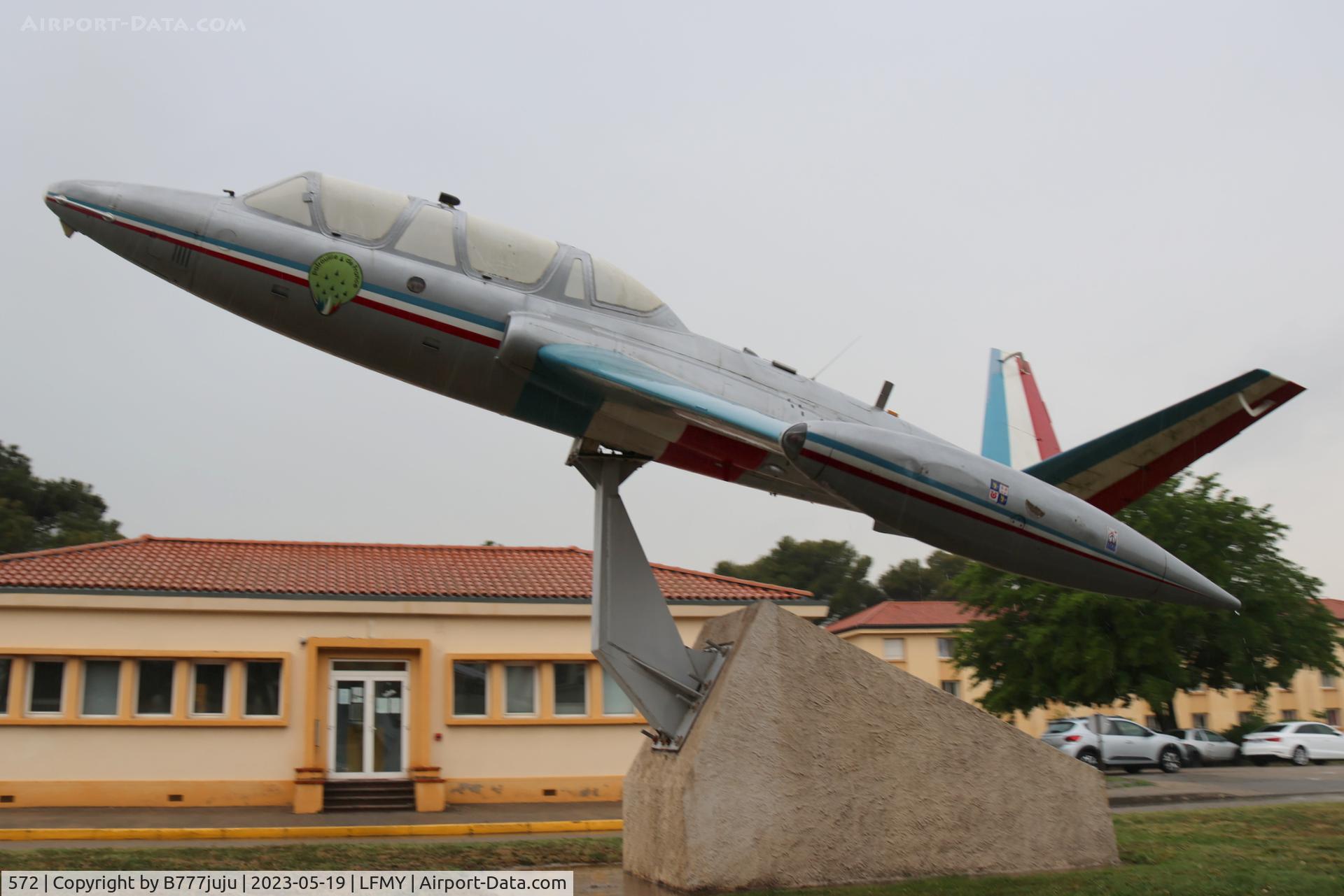 572, Fouga CM-170R Magister C/N 572, At Salon 2023
