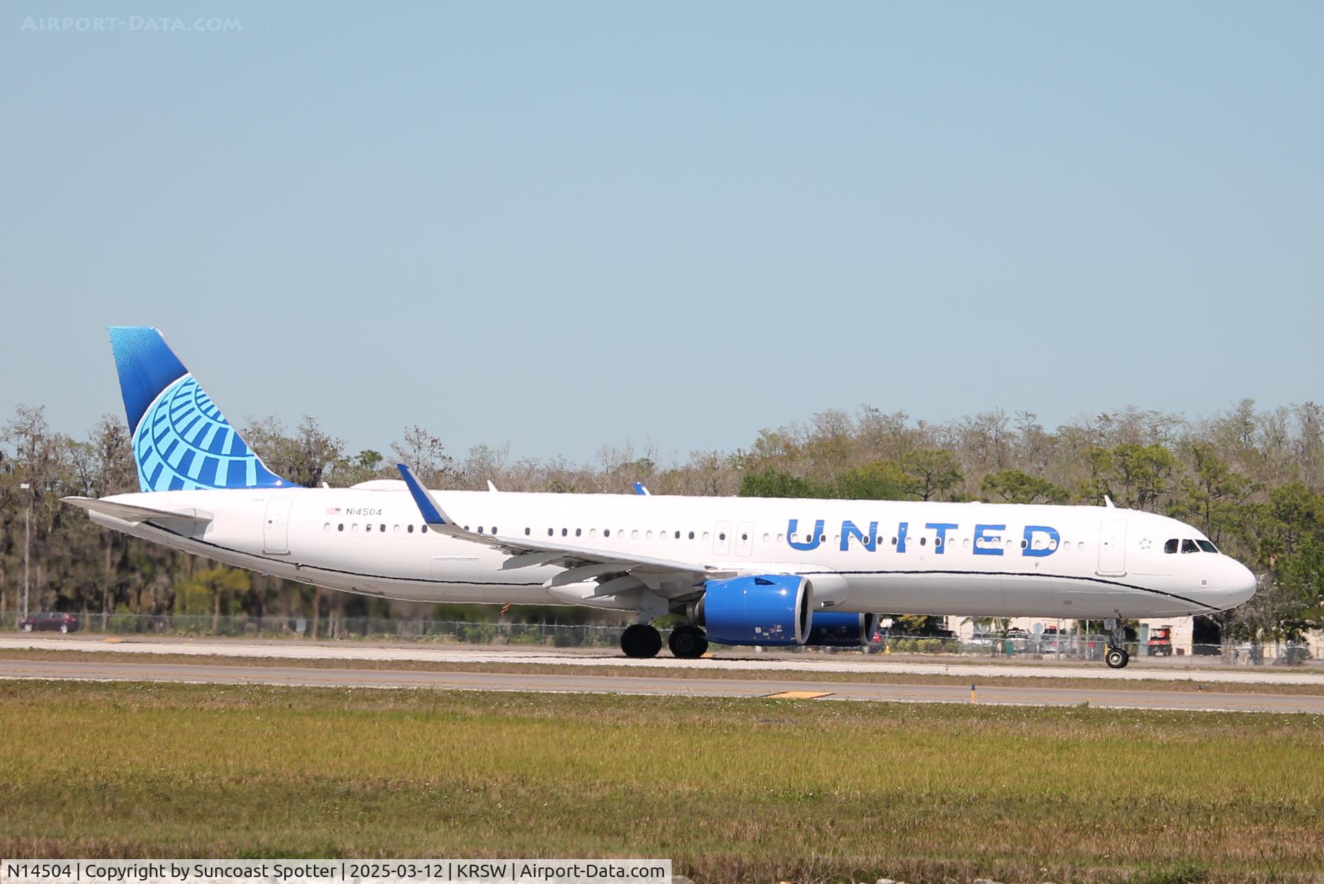 N14504, 2024 Airbus 321-271NX C/N 11708, United Flight 511 departs Southwest Florida International Airport enroute to Chicago-O’Hare International Airport
