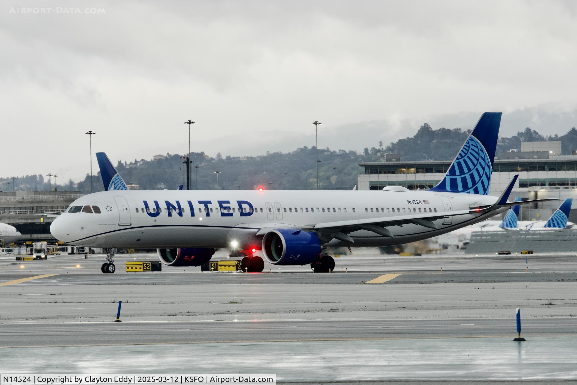 N14524, 2024 Airbus A321-271NX C/N 12061, Departing runway 10 SFO 2025