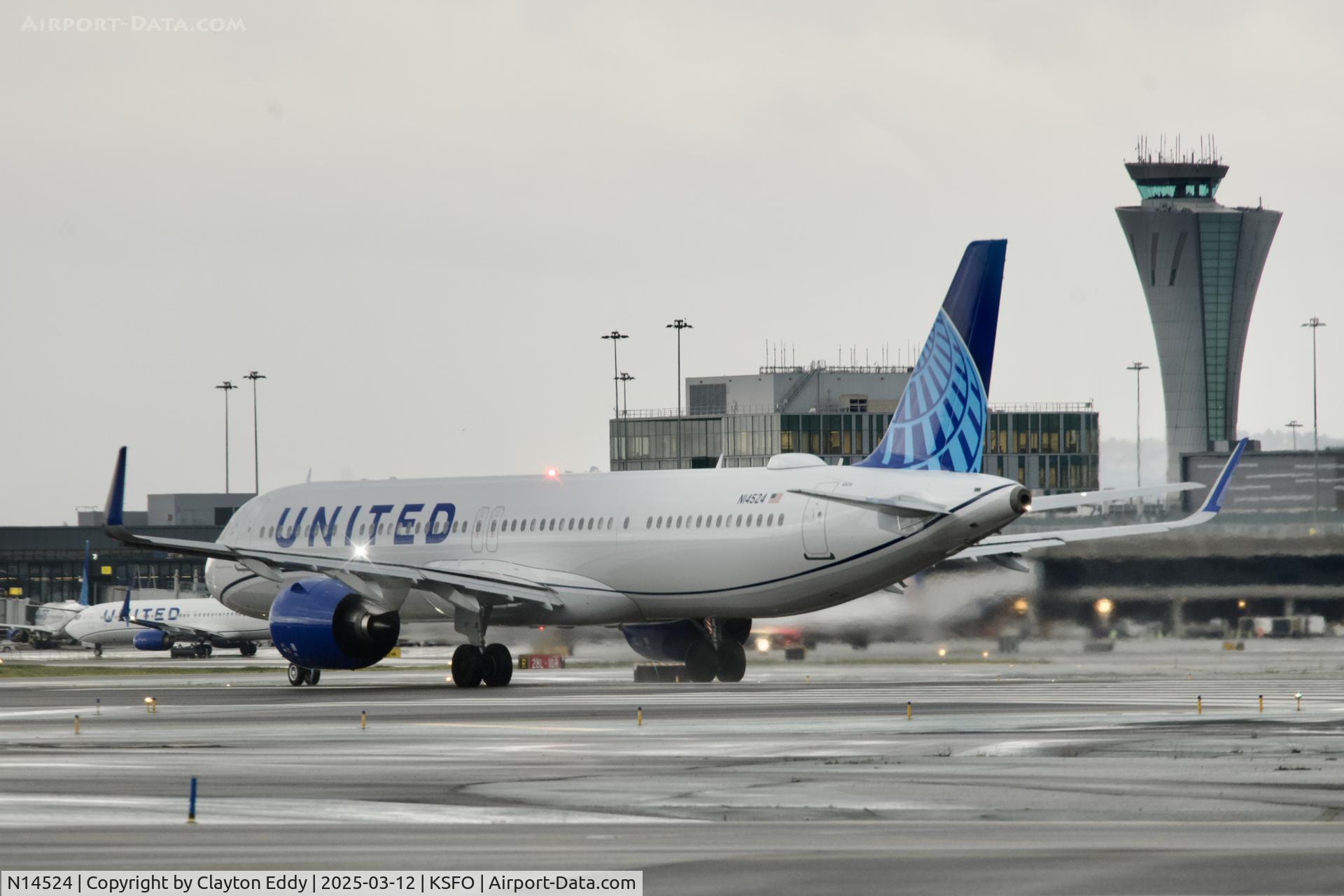 N14524, 2024 Airbus A321-271NX C/N 12061, Departing runway 10 SFO 2025