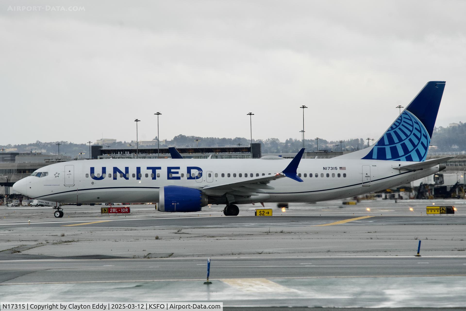 N17315, 2024 Boeing 737-8 MAX C/N 67597, Departing runway 10 SFO 2025