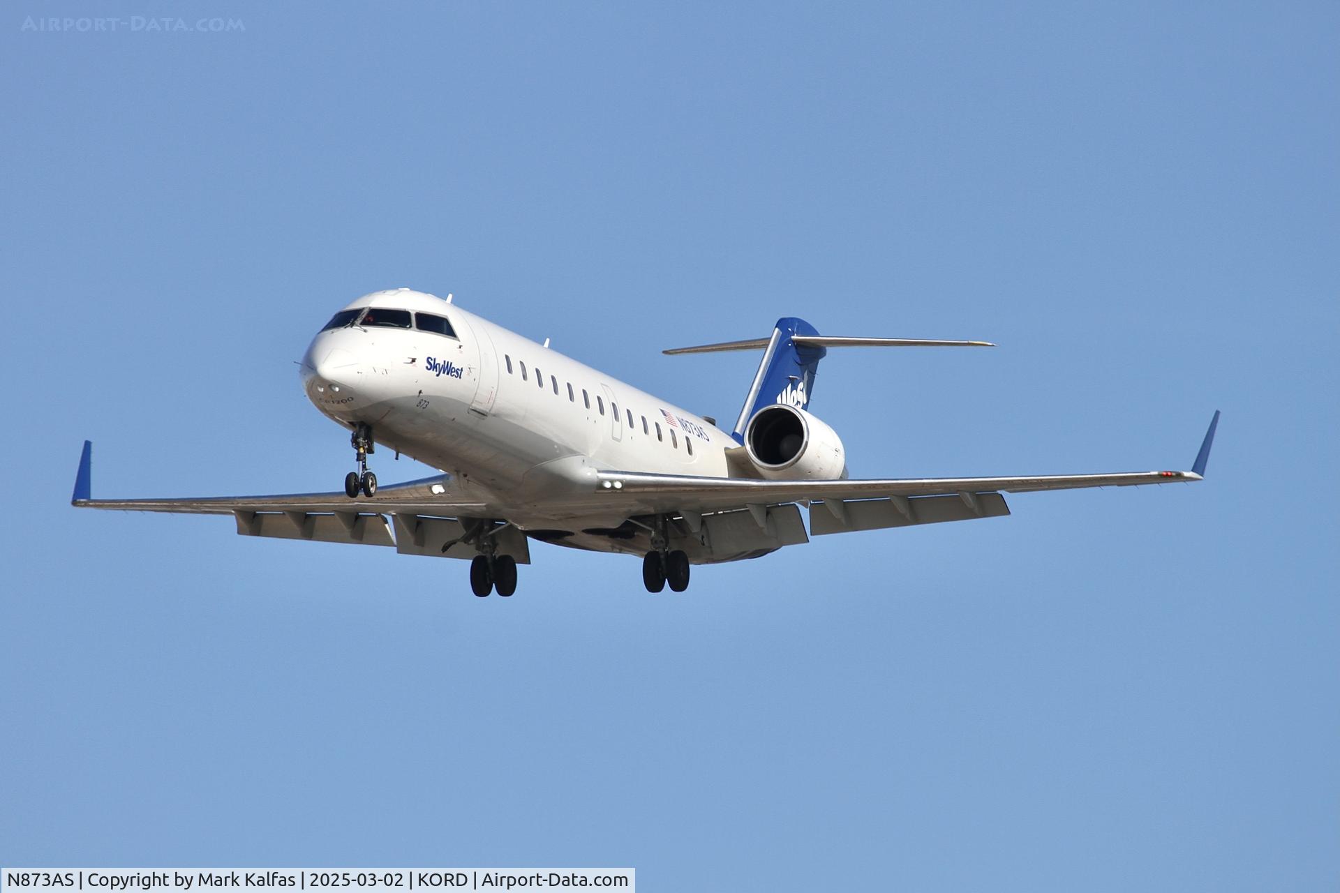N873AS, 2001 Bombardier CRJ-200ER (CL-600-2B19) C/N 7549, CRJ2 SKYWEST / UNITED EXPRESS CRJ200 N873AS MLI-ORD