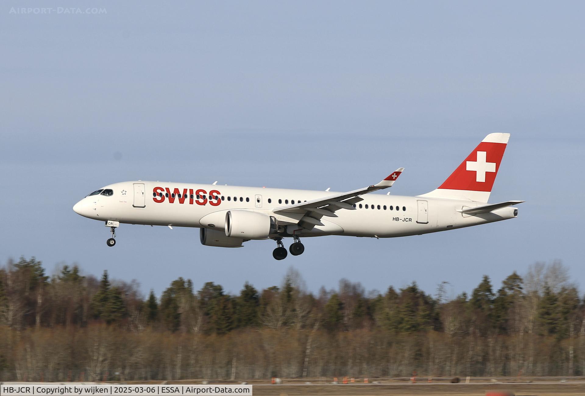 HB-JCR, 2018 Airbus A220-300 C/N 55044, Rwy 26