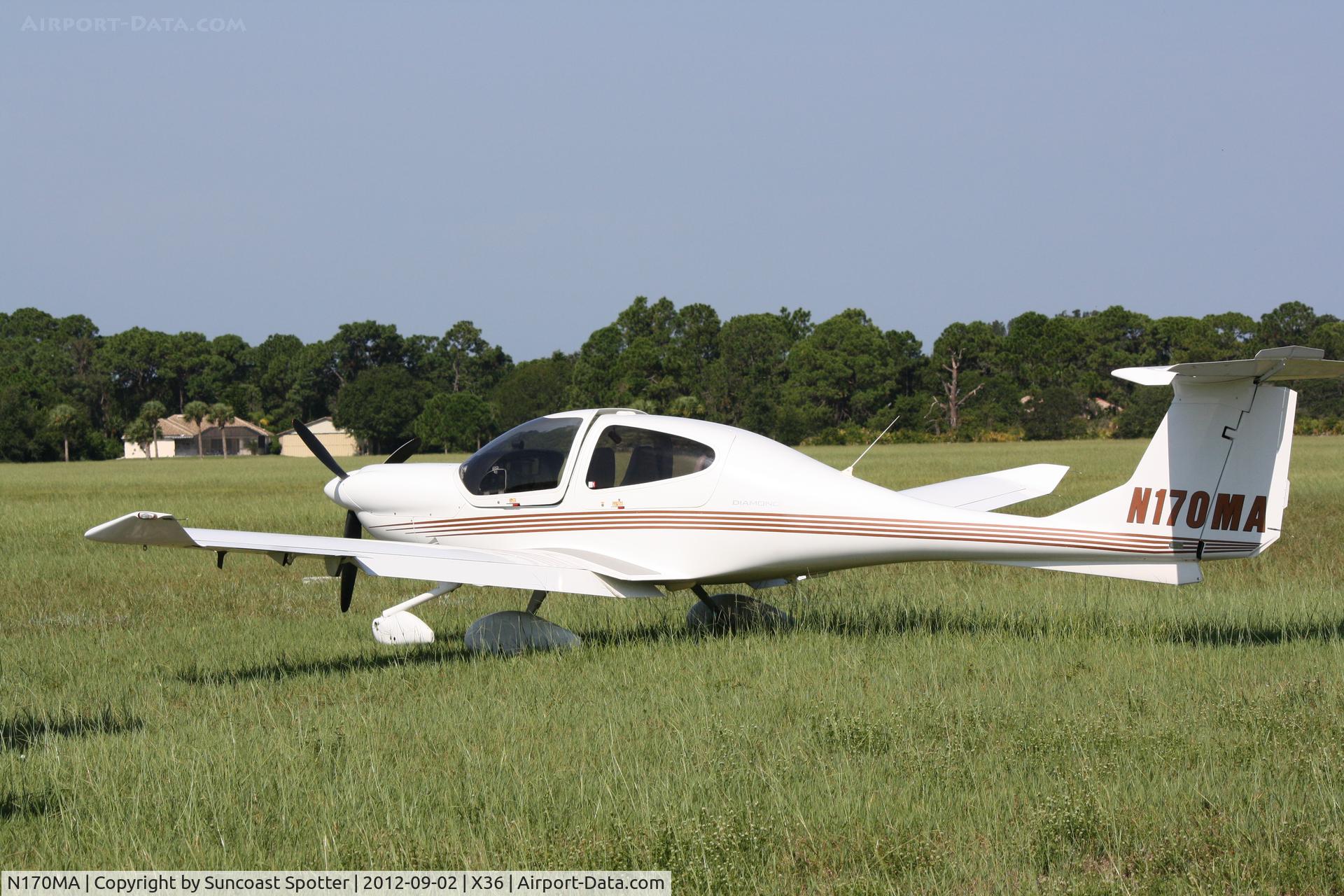 N170MA, Diamond DA-40 Diamond Star C/N 40.272, Diamond Star sits at Buchan Airport
