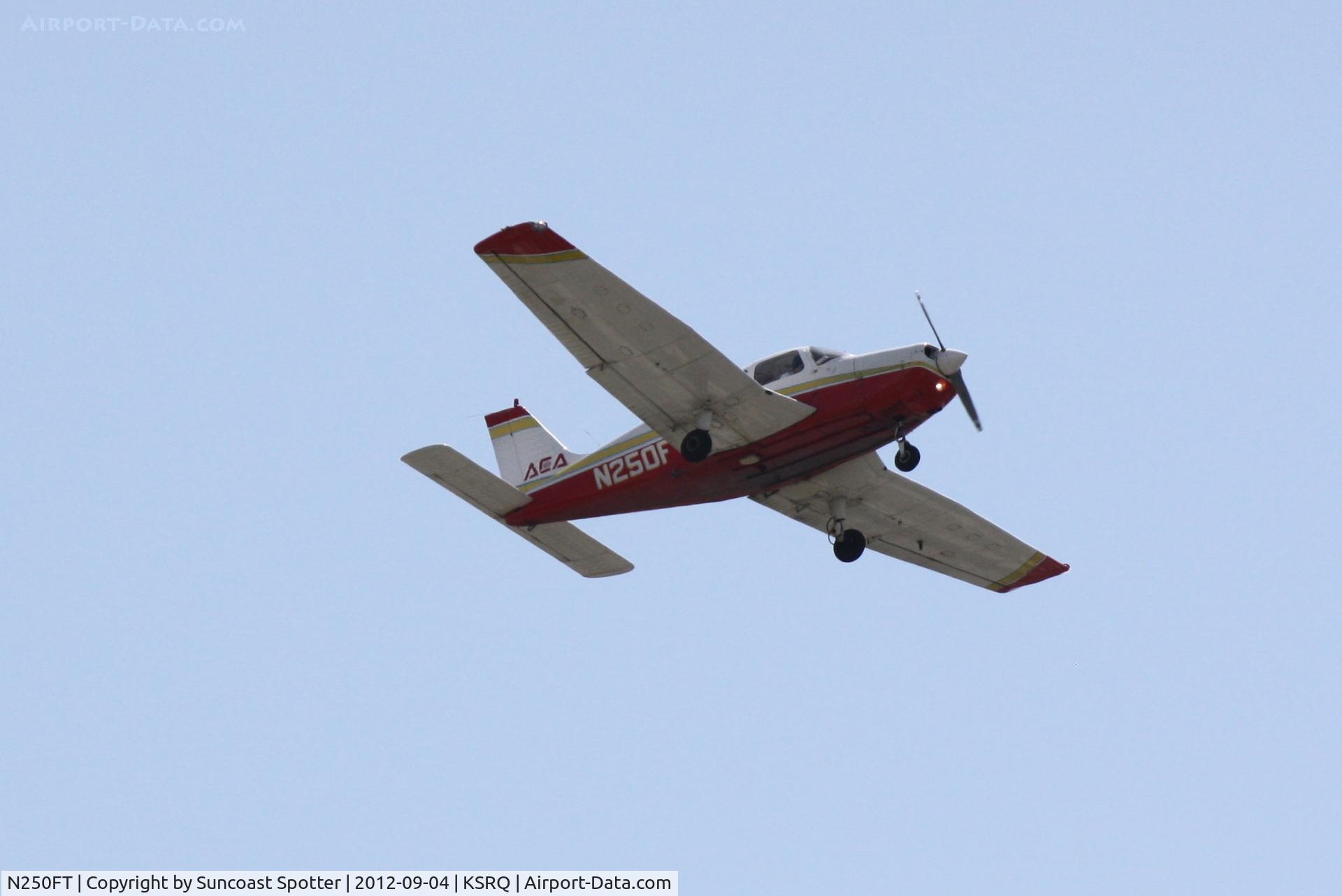 N250FT, 1989 Piper PA-28-161 C/N 2841227, Piper Cherokee arrives at Sarasota-Bradenton International Airport